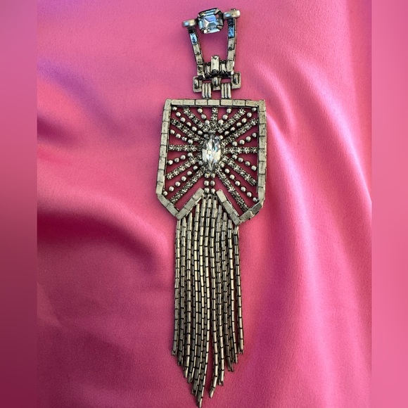 Dylanlex Jewelry - DYLANLEX Statement Shield Brooch